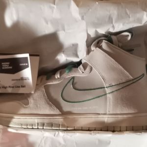 Nike Dunk Hi SE Sail First Use